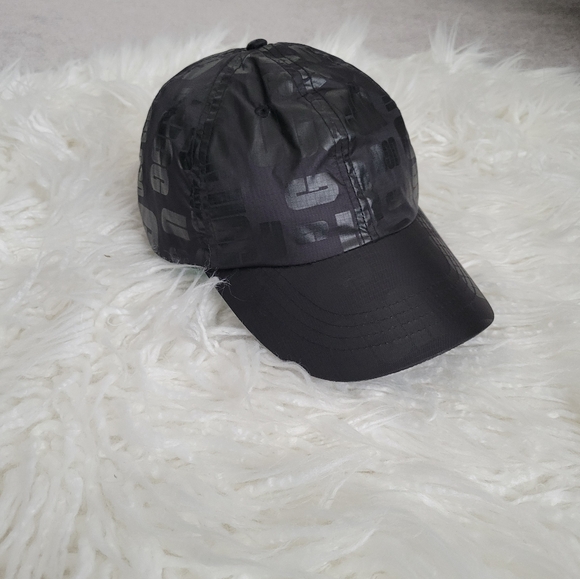 UGG Nylon Baseball Cap - Picture 6 of 8